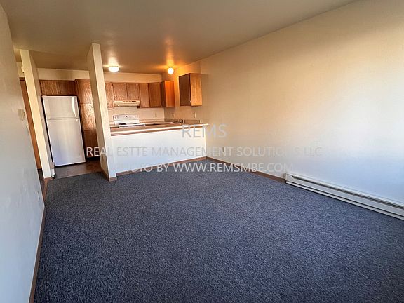 3rd image of 503 7th St #3