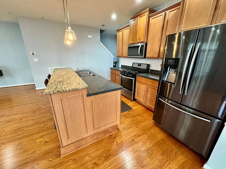 3017 Meridian Cmns #A — Photo 4