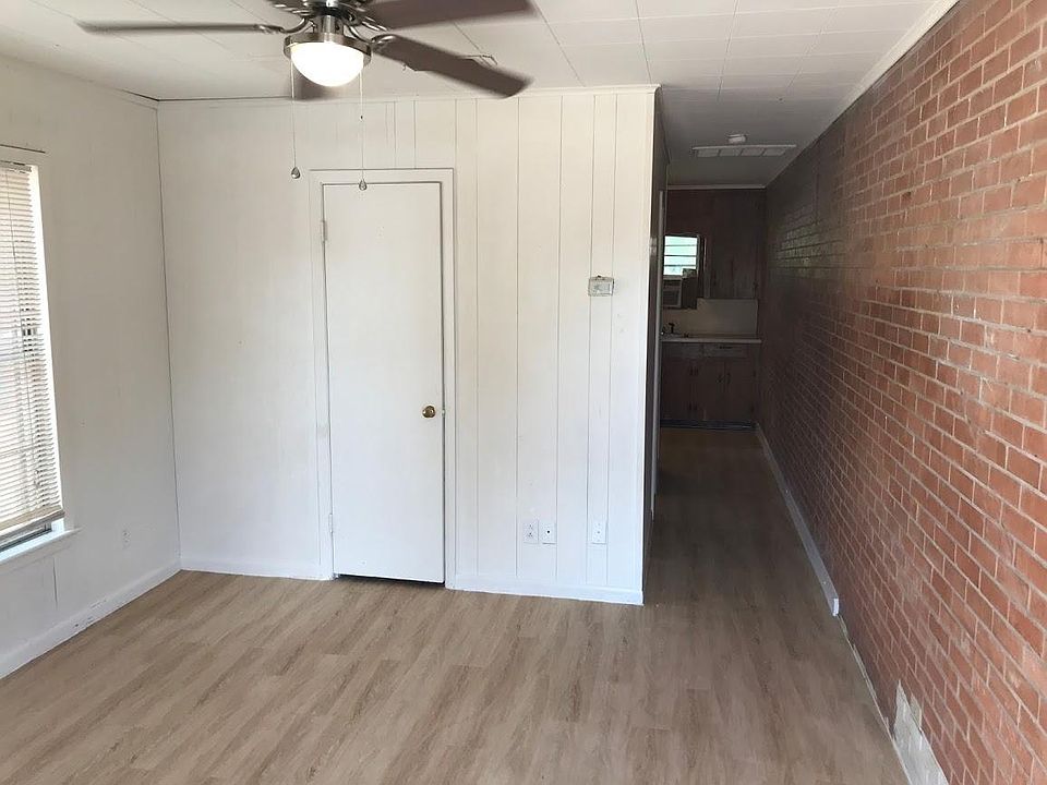 1st image of 217 S Church St APT 5