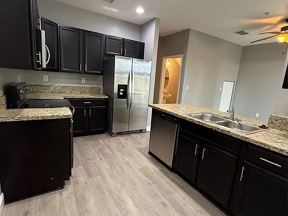 5th image of 2851 W Prospect Road #207