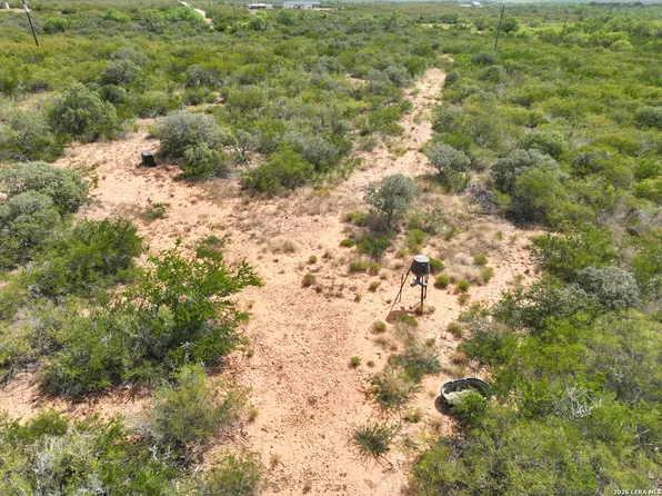 313 Private Road 7504, Yancey, TX 78886