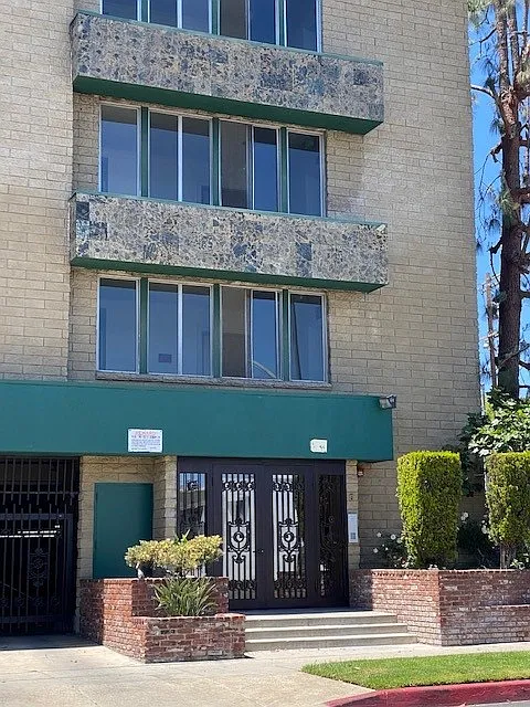 303 S Commonwealth Ave #COMMONWEALTH