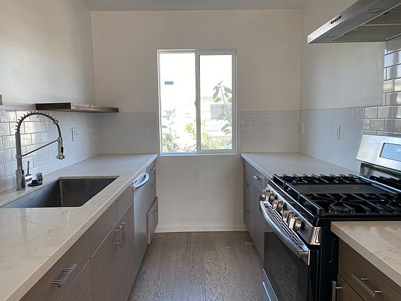 4th image of 4825 W 18th St APT 6