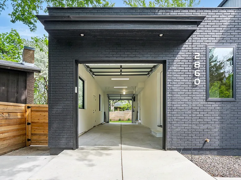 2860 Table Mesa Dr — Photo 45