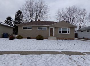 7040 Maplewood Rd, Parma Heights, OH 44130