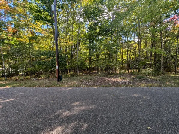 84 Bluegill Lake Rd, Lake Tomahawk, WI 54539