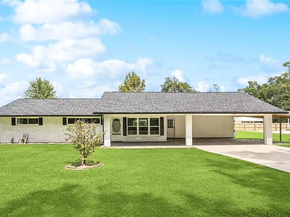 30185 Julia St, Albany, LA 70711