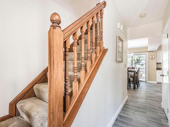 4th image of 2568 Cowall Dr