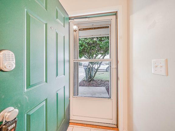 5th image of 3434 Donzi Way E