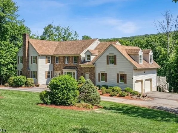 13 Bridge Hollow Rd, Tewksbury Twp., NJ 07830