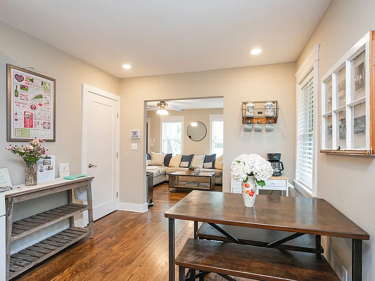 1009 Iverson Ave — Photo 7