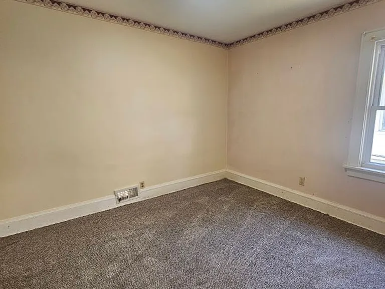 1169 Weiser Ave — Photo 4