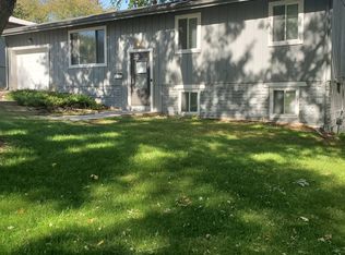 14118 Orchard Ave, Omaha, NE 68137