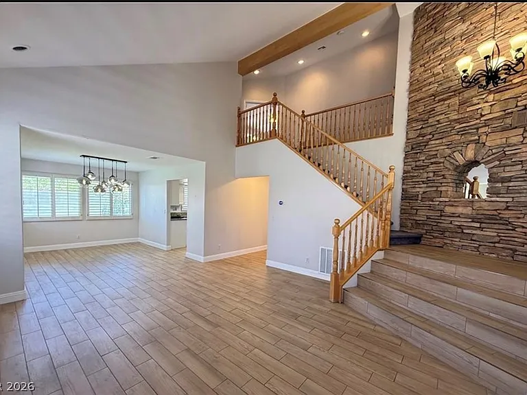 32 Sandwedge Dr — Photo 3