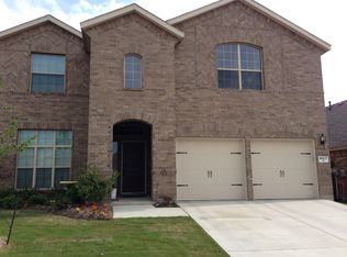 10517 Unity Dr, Fort Worth, TX 76108