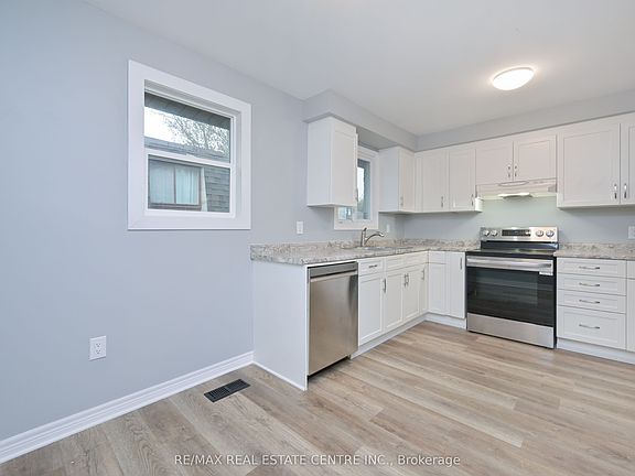 5th image of 116 Burbank Cres