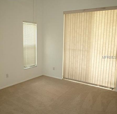 3rd image of 394 Fountainview Cir