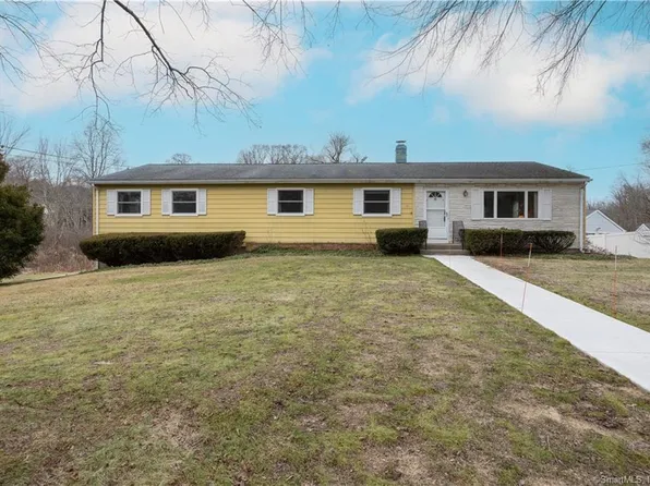 23 Pehr Lane, Cheshire, CT 06410