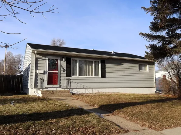 1108 6th St SW, Minot, ND 58701