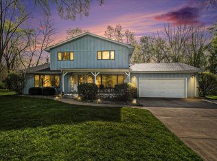 61201 Quinnesec Rd, Cassopolis, MI 49031