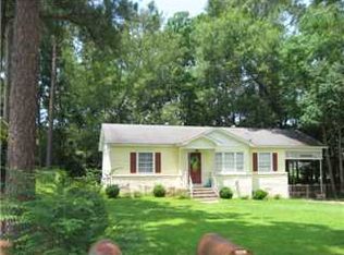 404 Hillside Dr, Chickasaw, AL 36611