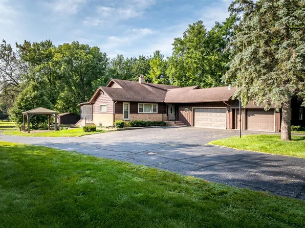 901 E Lincoln Ave, Belvidere, IL 61008