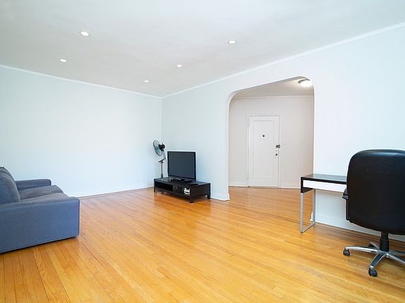 2nd image of 6940 Yellowstone Blvd APT 411