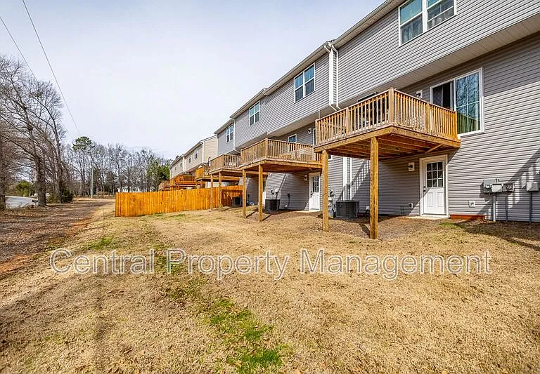 225 Coldwater Creek Ct — Photo 21