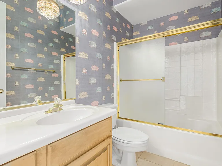 Guest bath