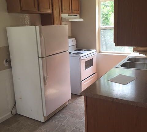 4 Kitchen