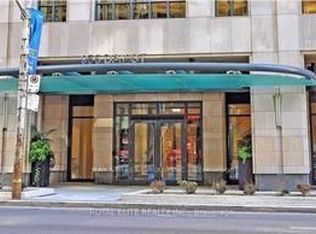 955 Bay St #2418, Toronto, ON M5S 0C6