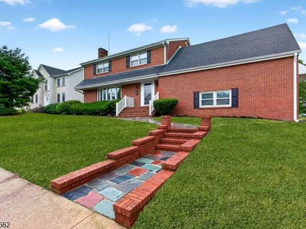 22 Franklin Blvd, Franklin Twp., NJ 08873