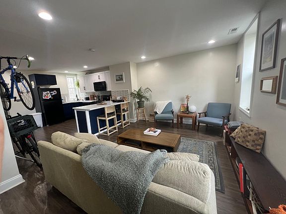 2nd image of 1525 E Moyamensing Ave Floor 2