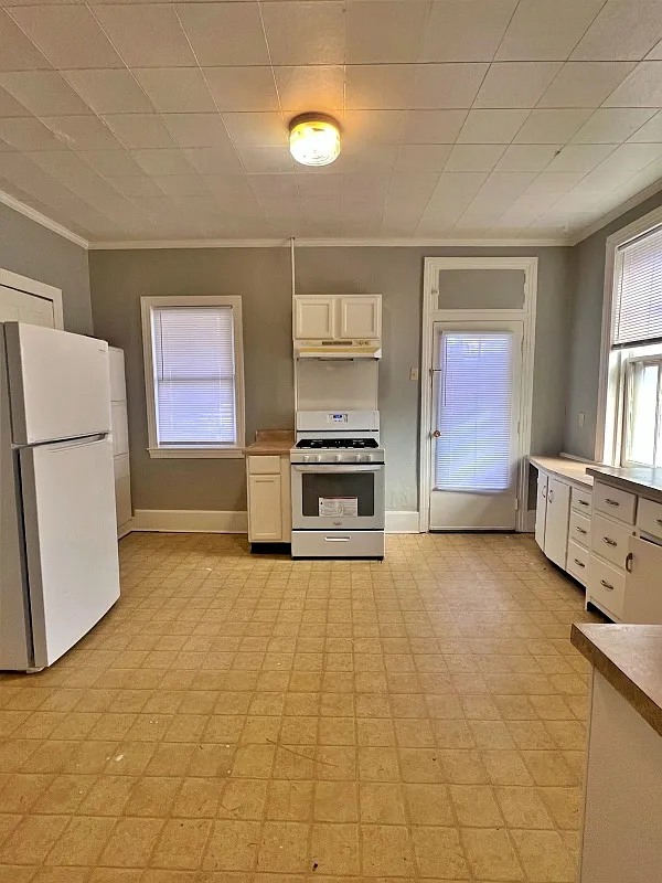 2 bed, $1,150 — Photo 2
