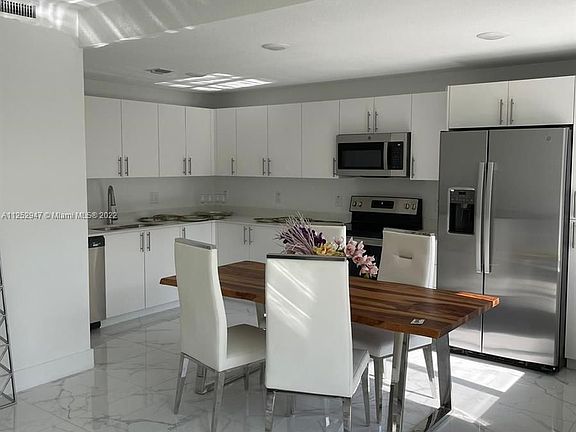 3rd image of 25885 SW 144th Ave #1