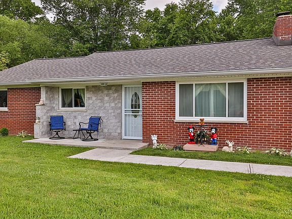 3rd image of 568 Old Orchard Dr