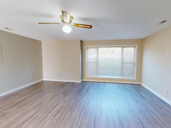 2nd image of 2180 Oakview Ave