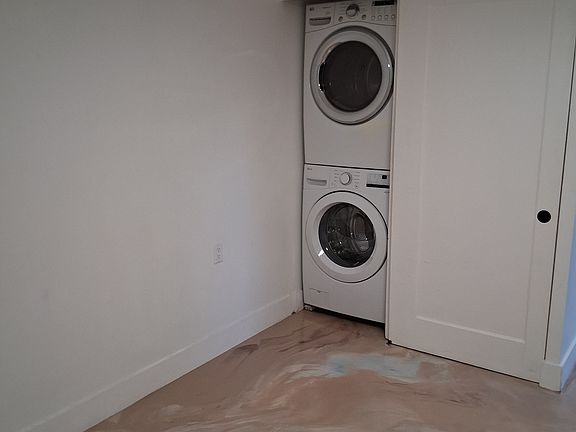 5th image of 1114 Catherine St