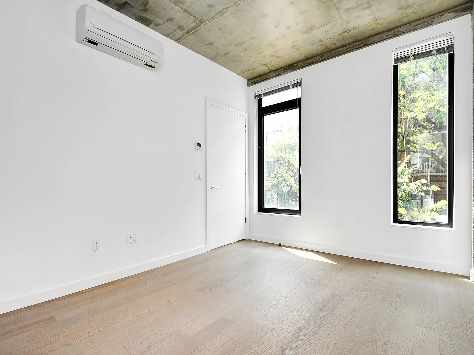 281 Union Avenue — Photo 4