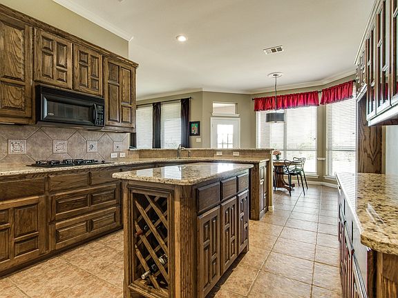 4th image of 680 Lake Shadow Dr