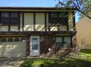 14107 Merrywood Cir, Grandview, MO 64030