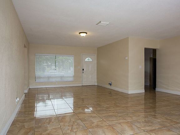 3rd image of 240 Florida Ave