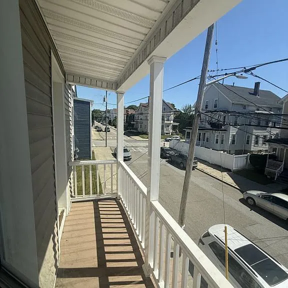304 Grove St — Photo 10