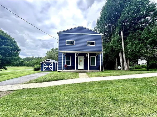 12 S Main St, Carthage, NY 13619