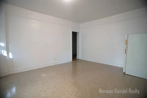 Rented by Norman Raindel, LREB | media 8