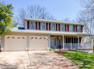 12518 Cliff Edge Dr, Herndon, VA 20170
