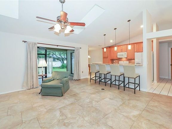 5th image of 2274 Cork Oak St