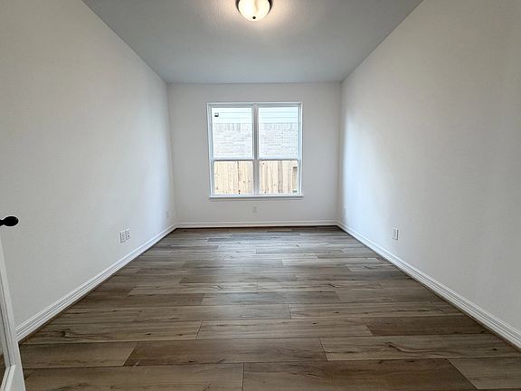 32034 Sweet Pea Meadows Drive Interior Image 3