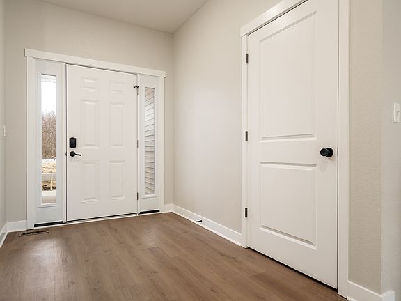 4th image of 5729 Willow Creek Ln #1