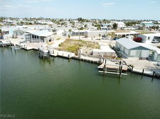 3924 Dewberry Ln, Saint James City, FL 33956